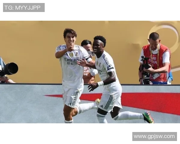 恩德里克的崛起之路：从青训小将到世界足球新星的传奇旅程