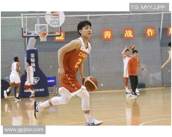 徐杰：从篮球新星到职业生涯的璀璨之路，探索他的成长与挑战