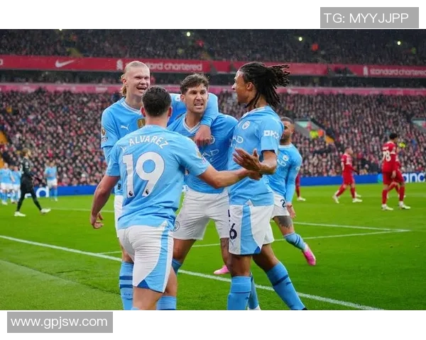 曼联与曼城对决分析谁在历史交锋中占据优势