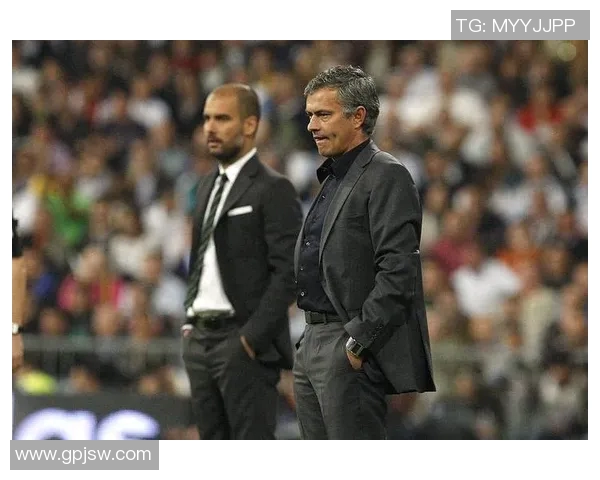 穆里尼奥执教下的皇马与曼联对决回顾及战术分析