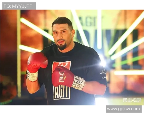 艾斯坦拿与阿普尔的巅峰对决谁将成为拳击界的新王者