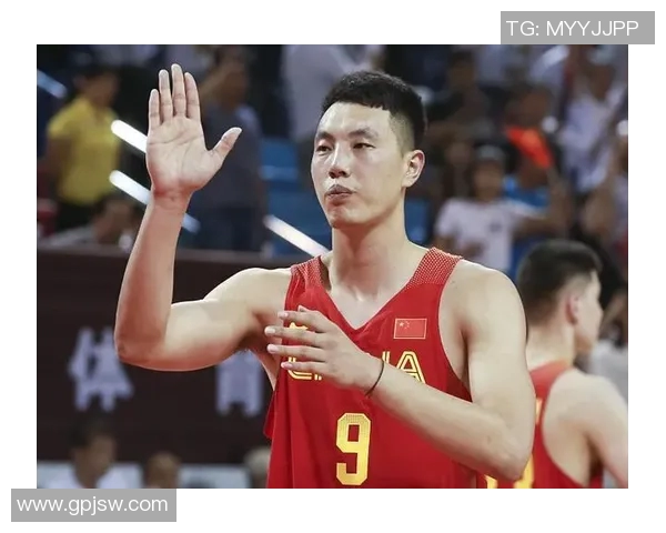 翟晓川的篮球之路：从青涩少年到职业明星的成长历程与心路历程