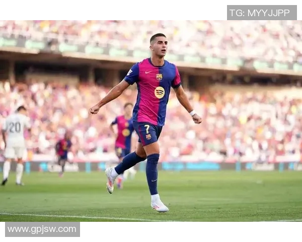 费兰托雷斯的崛起之路:从青训天才到足球明星的成长历程 费兰托雷斯的崛起之路:从青训天才到足球明星的成长历程