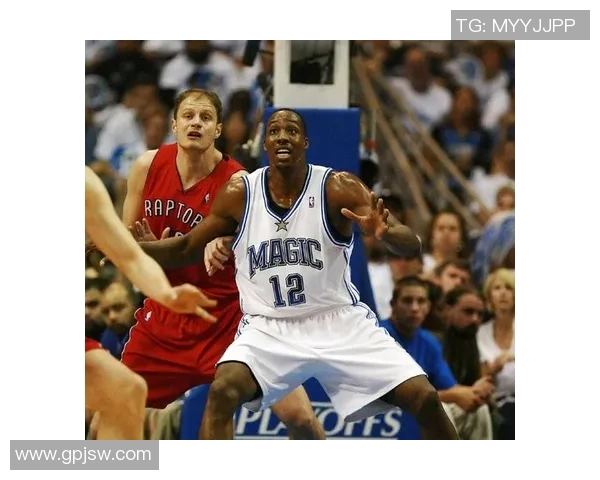 詹姆斯与霍华德携手合作打造全新广告引发篮球迷热议