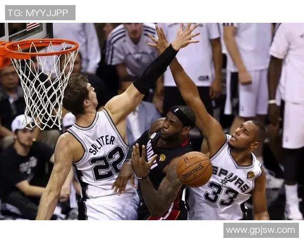 马刺与热火精彩对决重播回顾尽在新浪体育平台