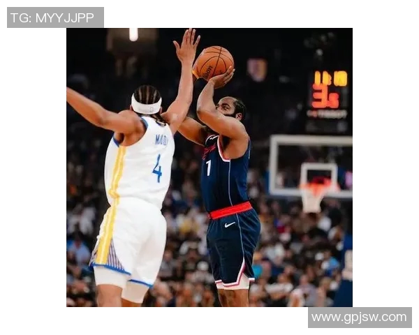 2017年NBA掘金与火箭激战回顾精彩瞬间与球员表现分析