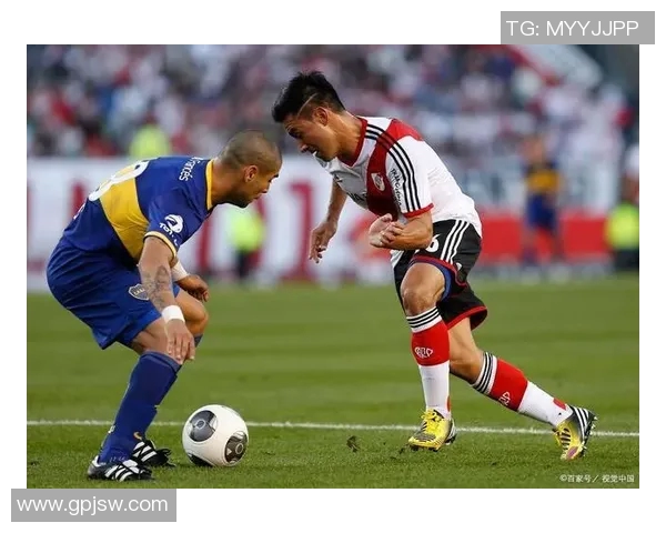 2018年飓风队对阵科隆竞技精彩回顾与赛后分析 2018年飓风队对阵科隆竞技精彩回顾与赛后分析