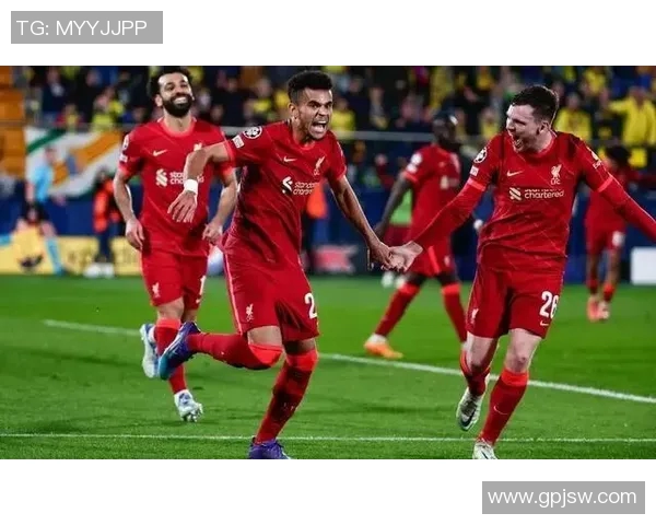 利物浦与利兹联精彩对决重播回顾赛场瞬间与精彩进球分析